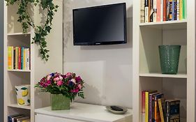 Rome As You Feel - Piazza Dei Satiri Apartments
